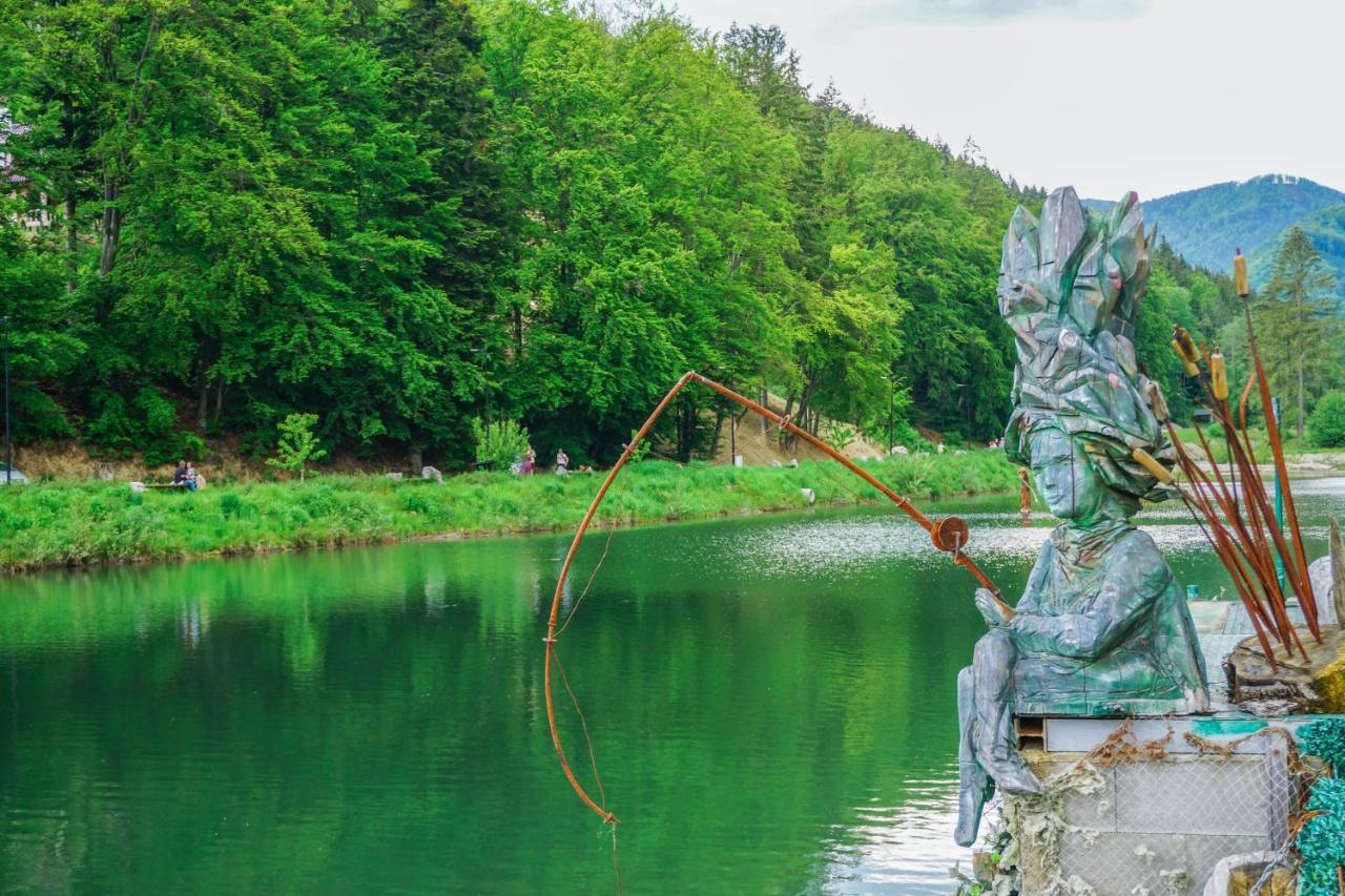 Penzion Deer Valča Εξωτερικό φωτογραφία
